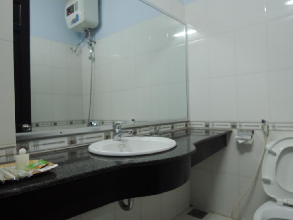 My Hanh Hotel Хюе Екстер'єр фото